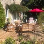 Bed and Breakfast Le Domaine D'etaville 4*