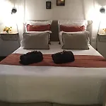 Le Domaine D'etaville Bed and Breakfast