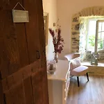 Le Domaine D'etaville Bed and Breakfast Sottevast