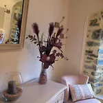 Le Domaine D'etaville Bed and Breakfast 4*