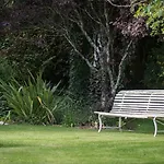 Bed and Breakfast Le Domaine D'etaville 4*