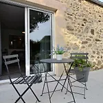Le Domaine D'etaville Bed and Breakfast Sottevast