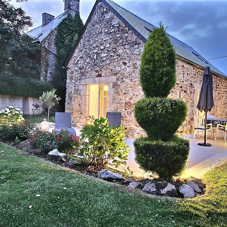 Le Domaine D'etaville Bed & Breakfast 4*