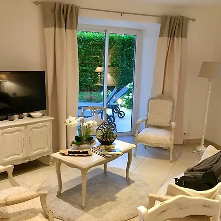 住宿加早餐酒店 Le Domaine D'etaville Sottevast