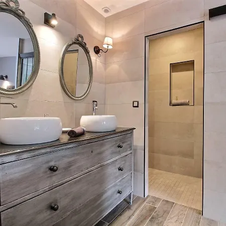 Le Domaine D'etaville