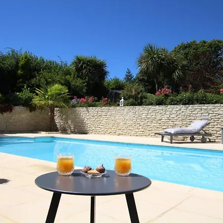 Le Domaine D'etaville 住宿加早餐酒店 4*