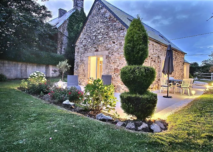 Le Domaine D'etaville Bed & Breakfast 4*